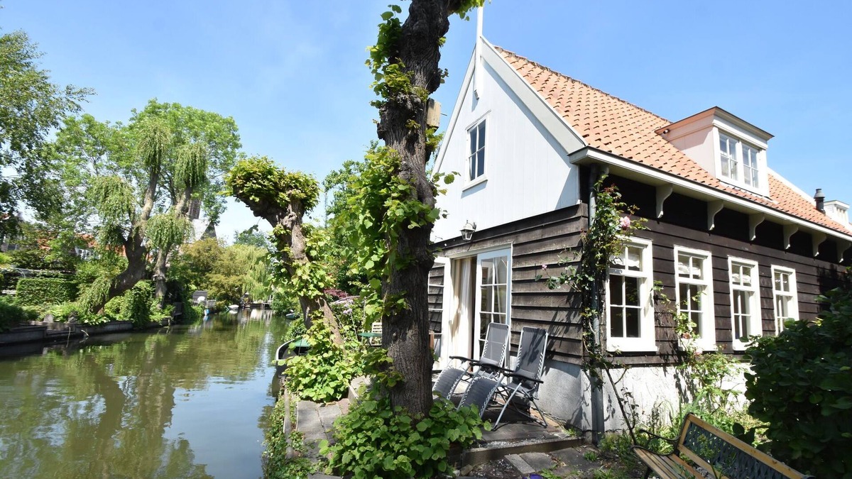Edam House | Serene Getaway in Edam
