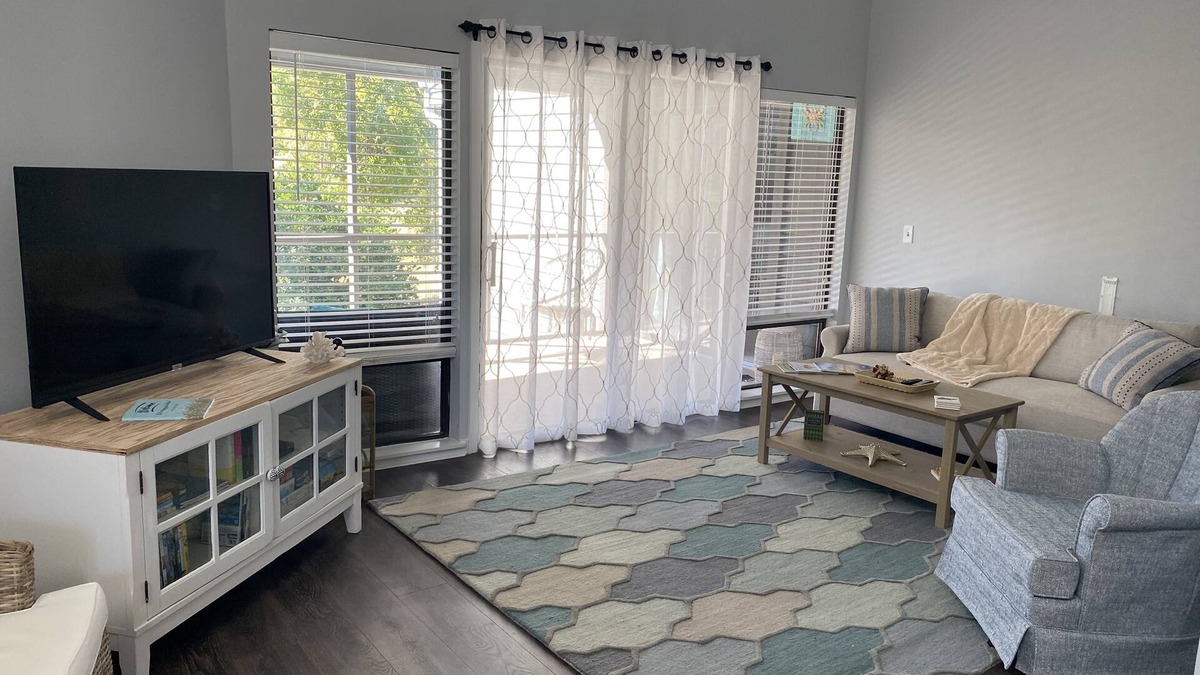 Hampstead Condo | Serene Hampstead Condo on Golf Course near Ocean