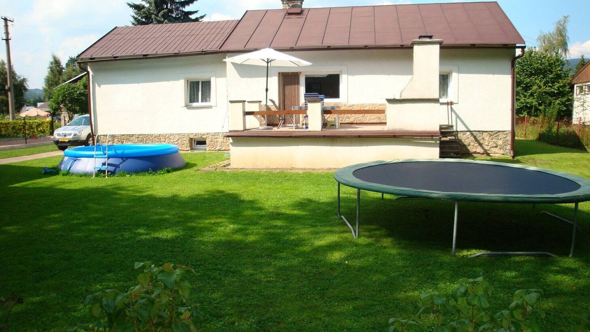 Mlade Buky House | Serene Holiday Home in Mladé Buky with small pool, Trampoline & Skiing Nearby