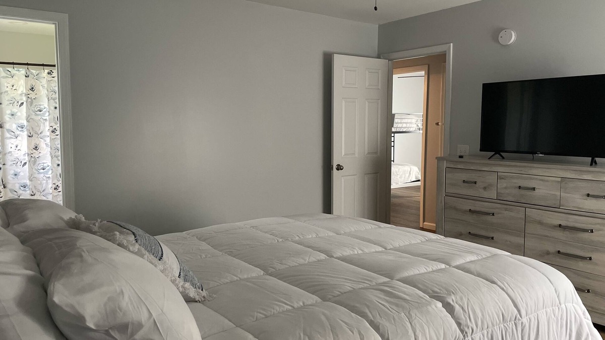 Midland City House | Serene Home