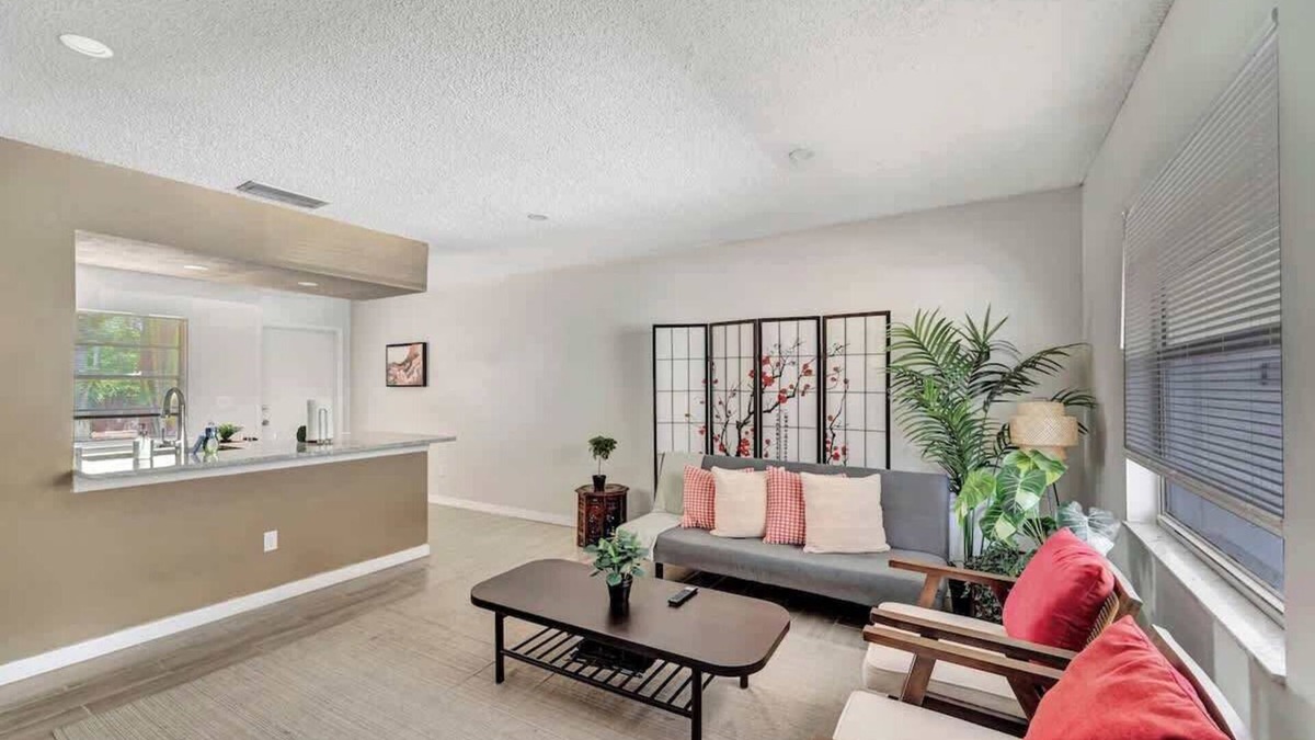 Bayou Oaks House | Serene Japandi Getaway, Near Art & Beaches