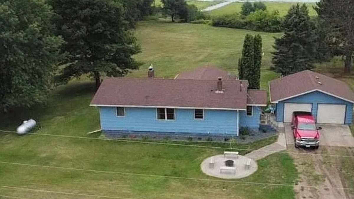 Indian Shores House | Serene Lake House by Big Sandy Lake with tons of activities like fishing.