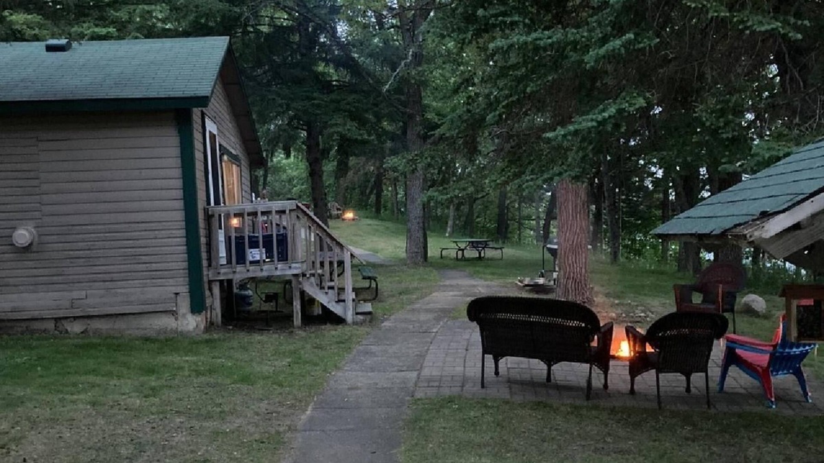 Menahga Cabin | Serene lakefront cabin with AC in Menahga - 4 bedrooms available