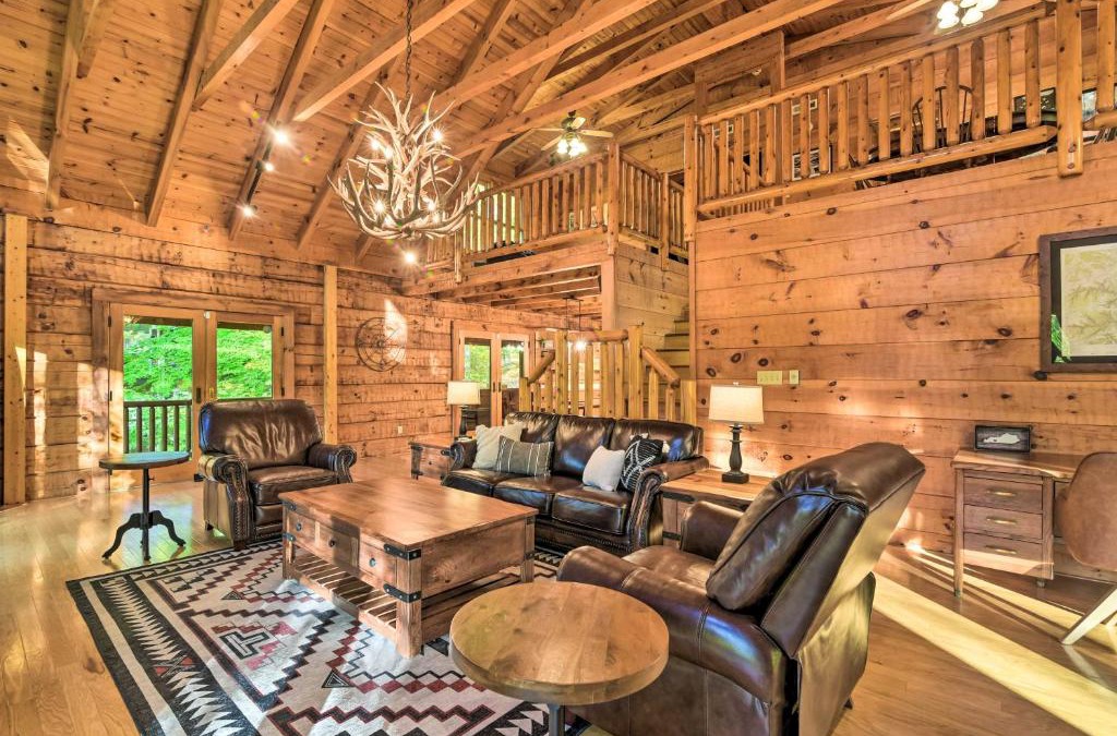 Penrod House | Serene Lewisburg Lakefront Retreat with Dock
