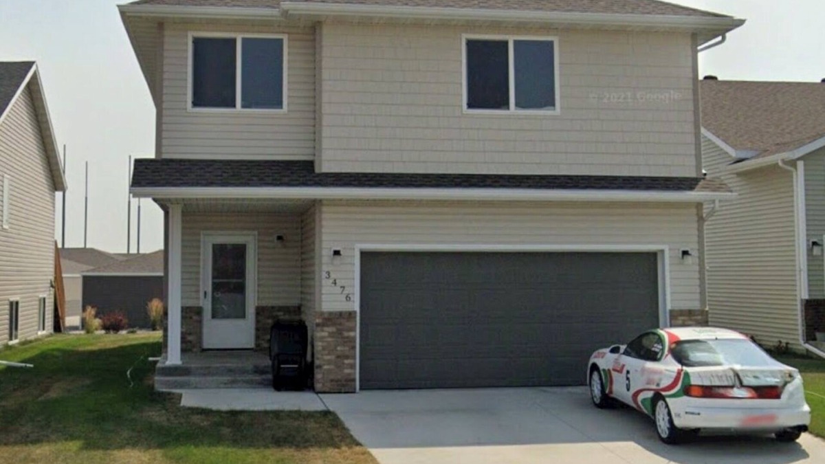 Fargo House | Serene Location Garage Close toSuite Shots GolfHospitalInterstate