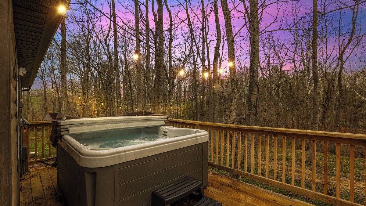 Logan Cottage | Serene Logan Retreat w/Hot Tub & Stargazing Dome