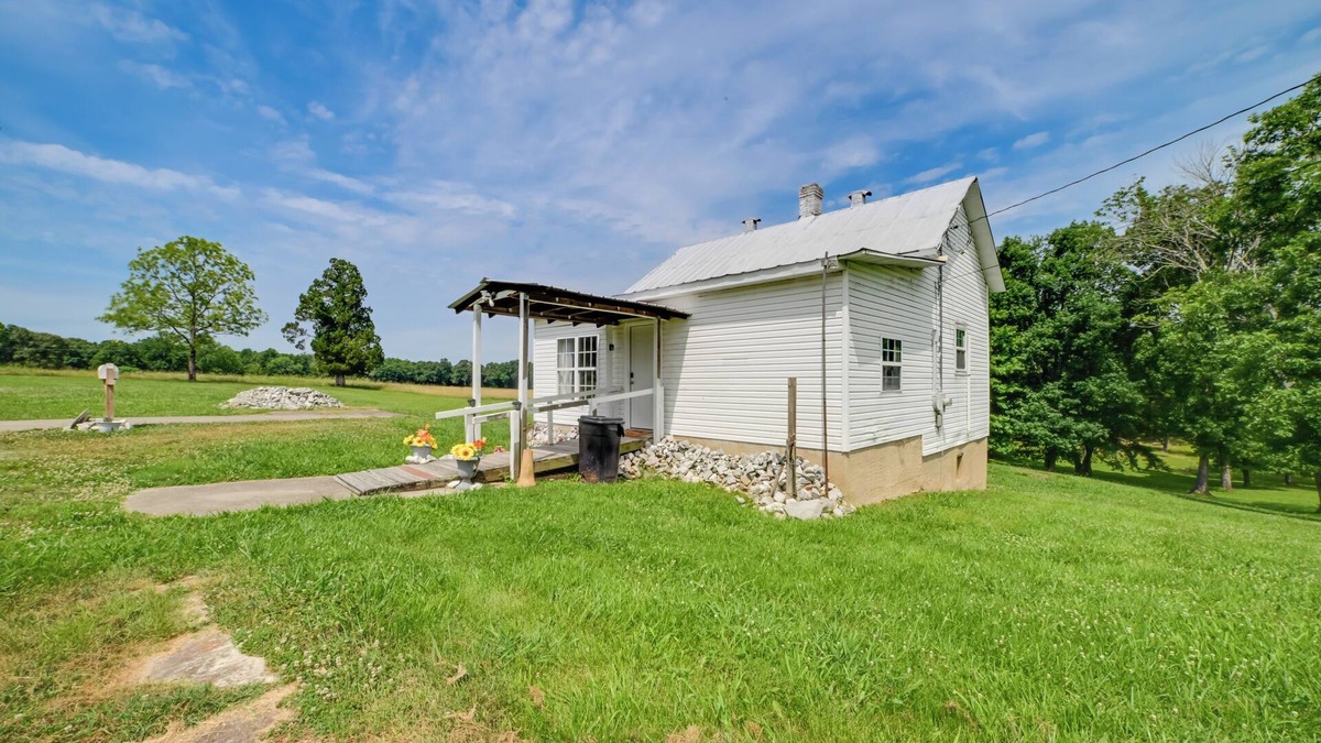 McEwen Cottage | Serene McEwen Cottage ~ 2 Mi to Golf Course!