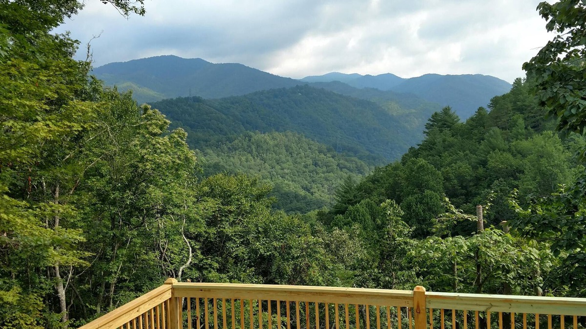 Topton Cabin | Serene Mountain Retreat with Stunning Views of the Nantahala Gorge!