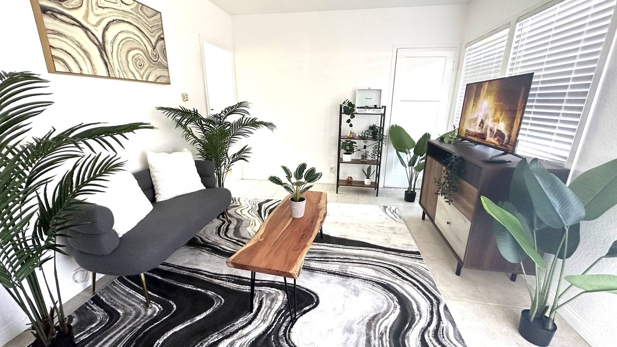 Bellflower Apartment | Serene Oasis near Disney & LA