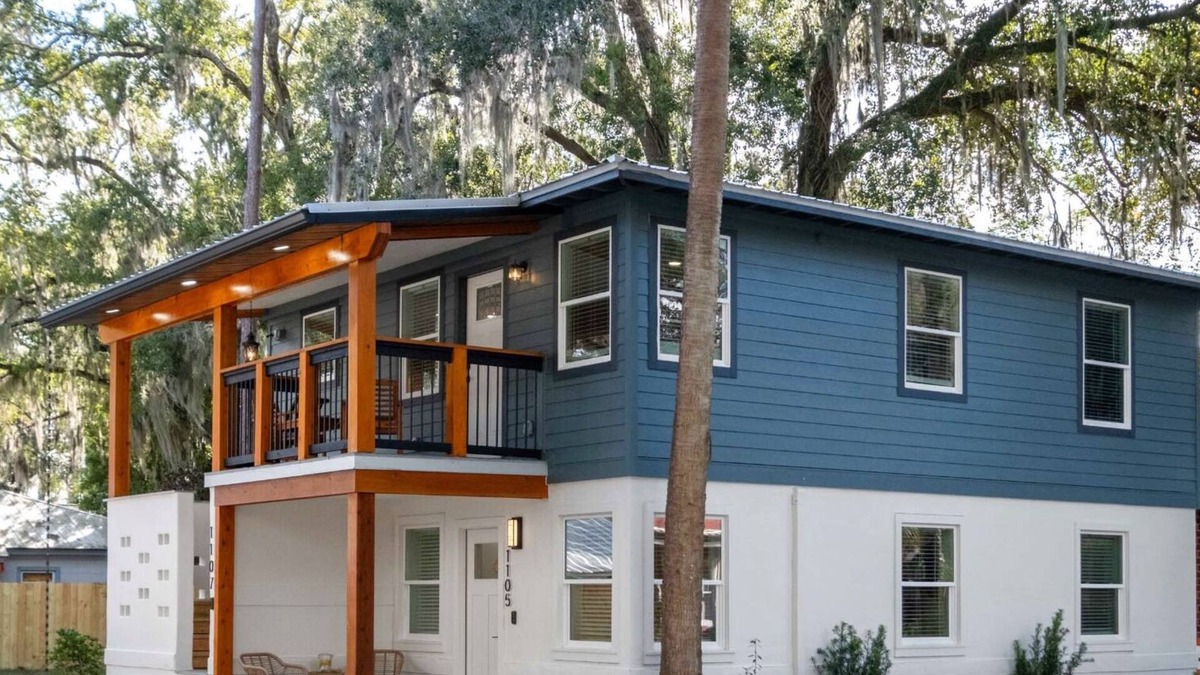 Gainesville Condo | Serene Place - Walk to UF - Free Parking
