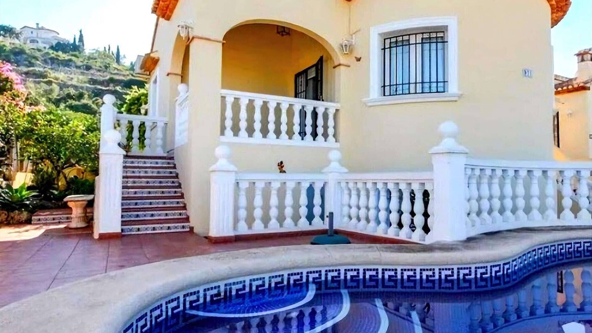 Rafol de Almunia Villa | Serene Retreat in El Ràfol
