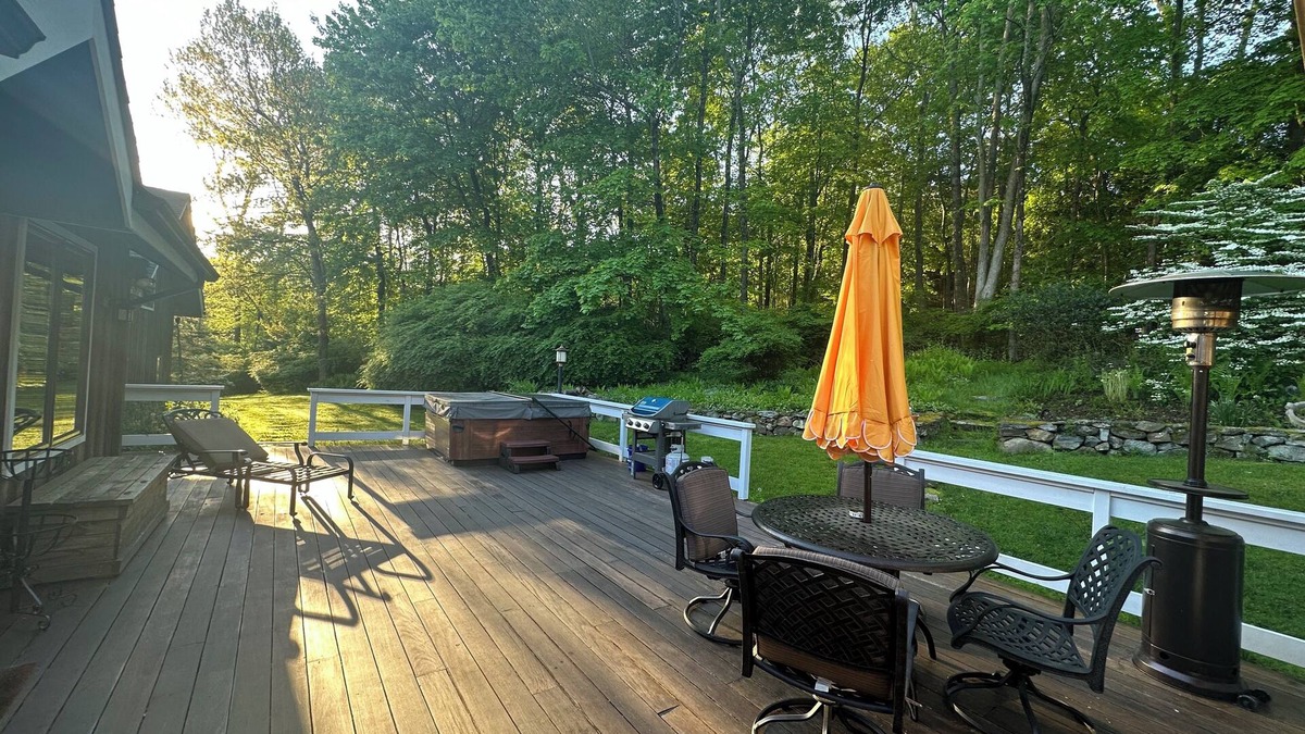 Mount Kisco House | Serene Retreat in the Hills of Westchester