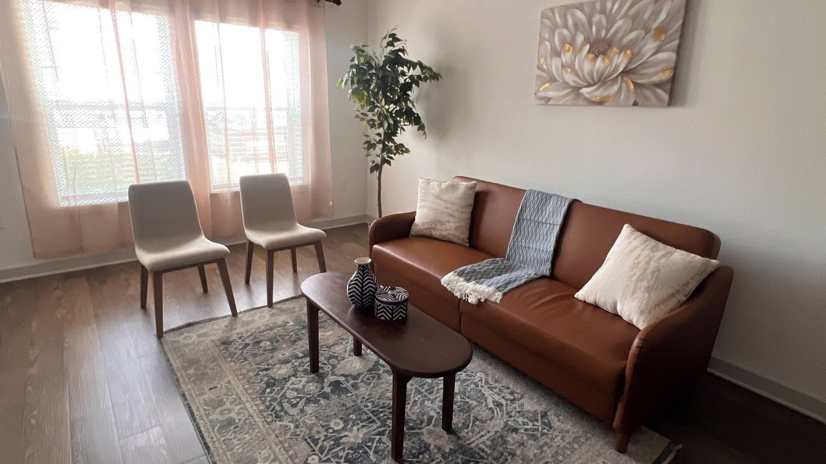 Arlington Apartment | Serene Sands Retreat- 10 minutes from Downtown 15 minutes from Mayo Clinic