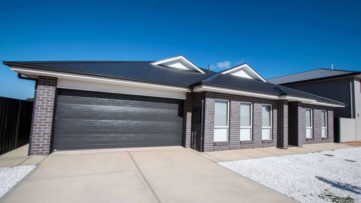 Seymour House | Serene Shores Summary
