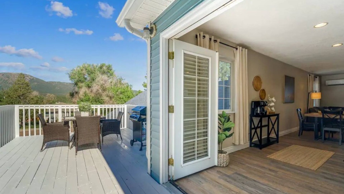 Monument Apartment | Serene Stay w/Mountain Views in Downtown Monument