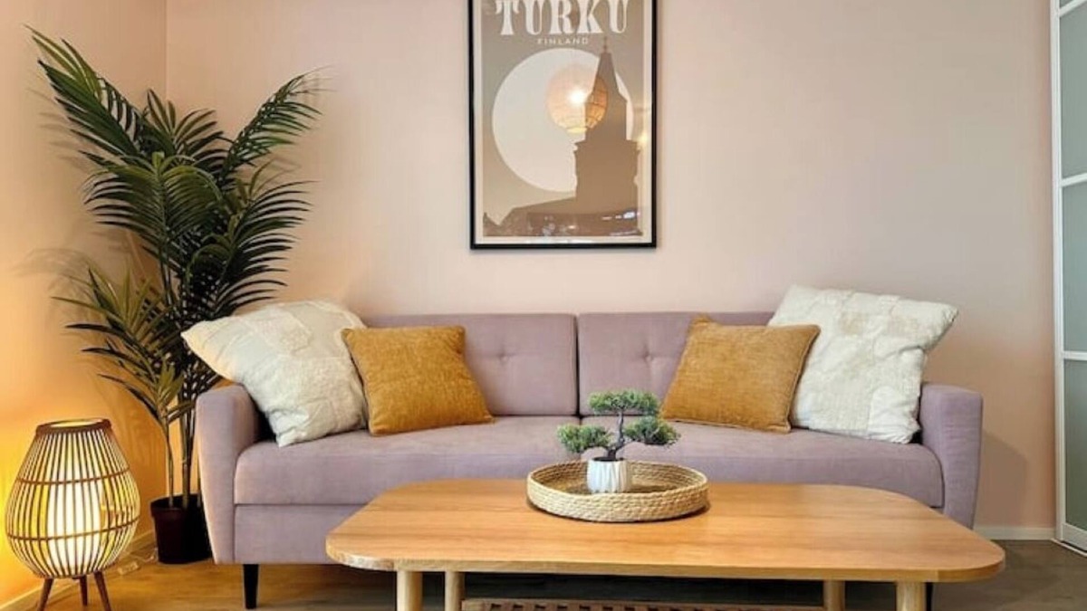 Turku Apartment | Serene & Stylish 5★ Getaway in Central Turku – King Bed, Cozy & Prime Location