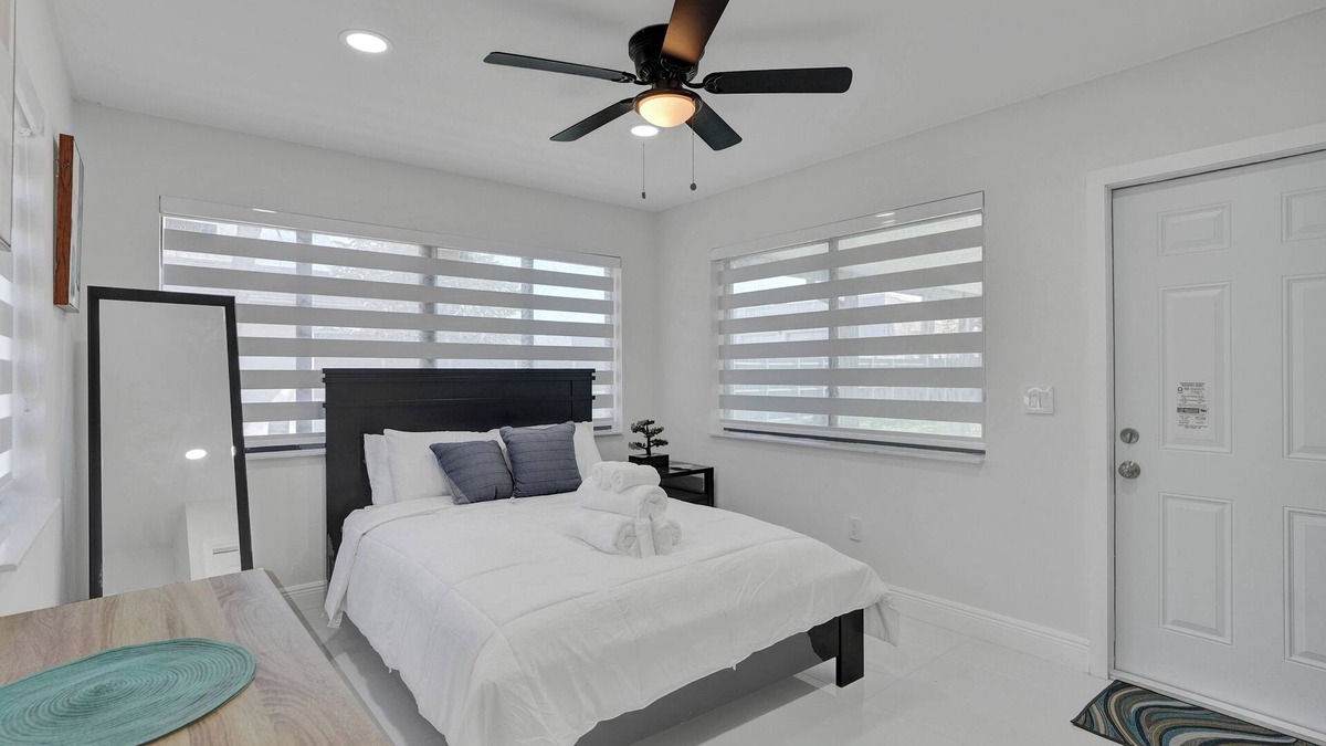 Ives Estates Bed & Breakfast | Serene Suite Near Aventura