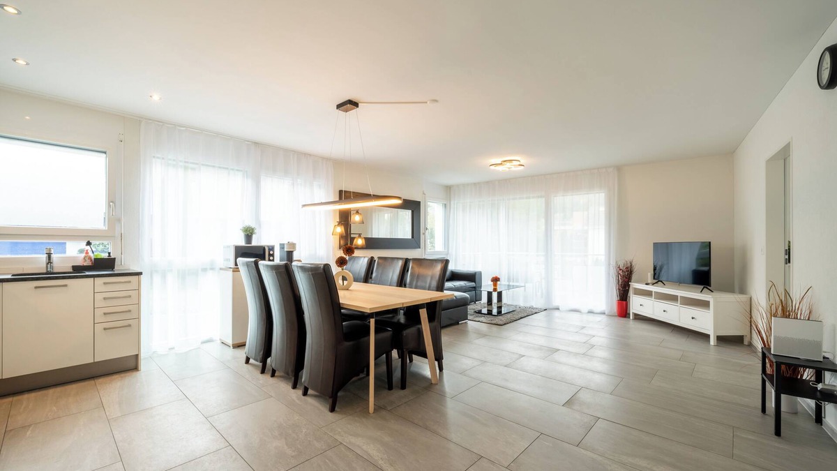 Safenwil Apartment | Serene Swiss Apt - scenic balcony views + parking