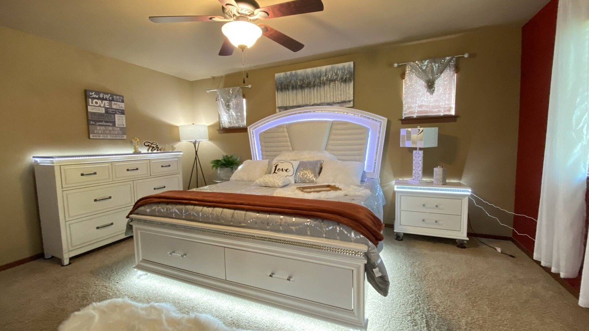 Mill Creek House | SERENE VILLA: Romantic get-away while WFH