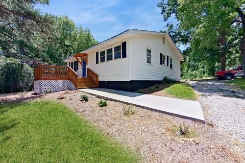 Macon House | Serenity Acres Retreat