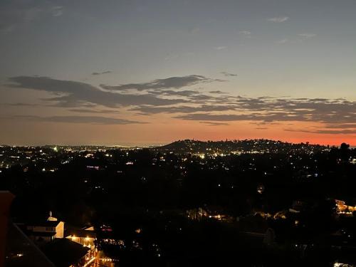 Mount Helix Apartment | Serenity - Amazing Views & Modern Charm
