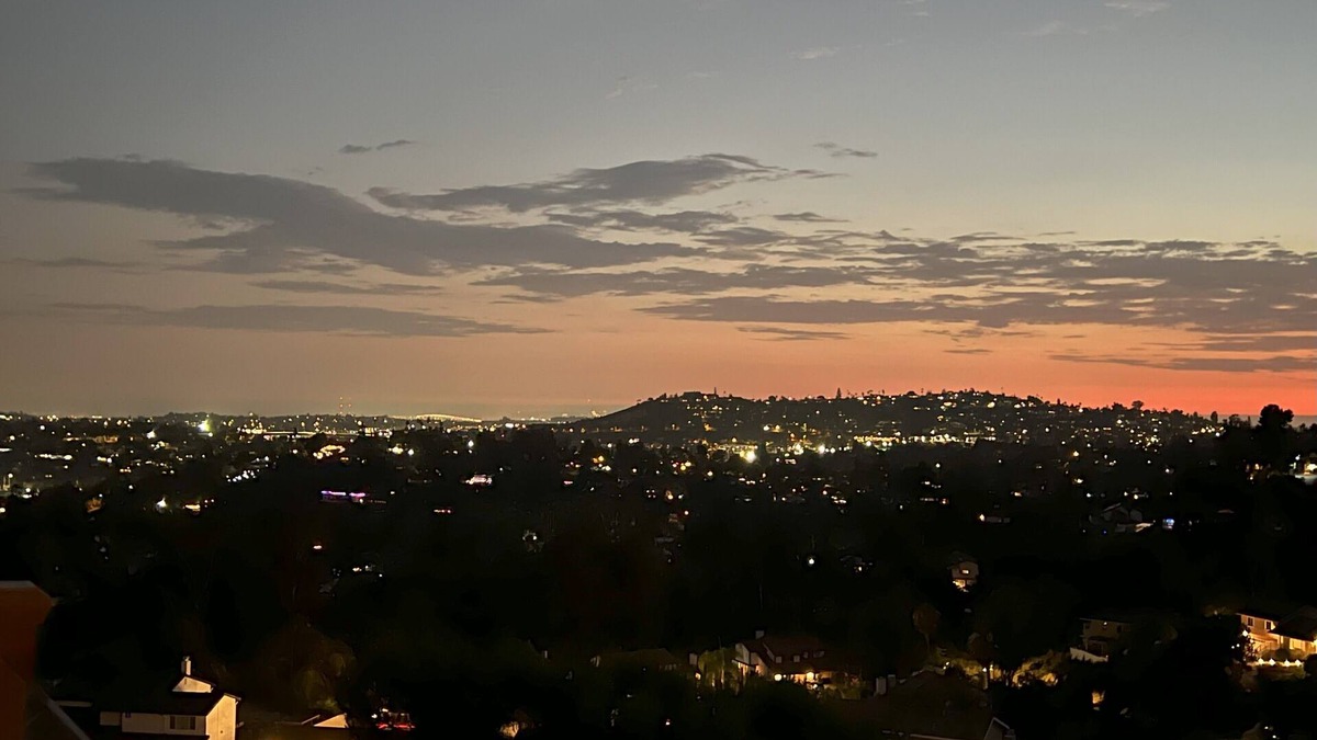 Mount Helix Apartment | Serenity - Amazing Views & Modern Charm, 1 bedrm, 1 bath, 2 beds, kitchen, deck