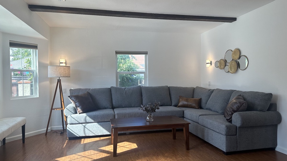 El Cajon House | Serenity and Comfort Await: Charming El Cajon Retreat for Your Perfect Getaway!
