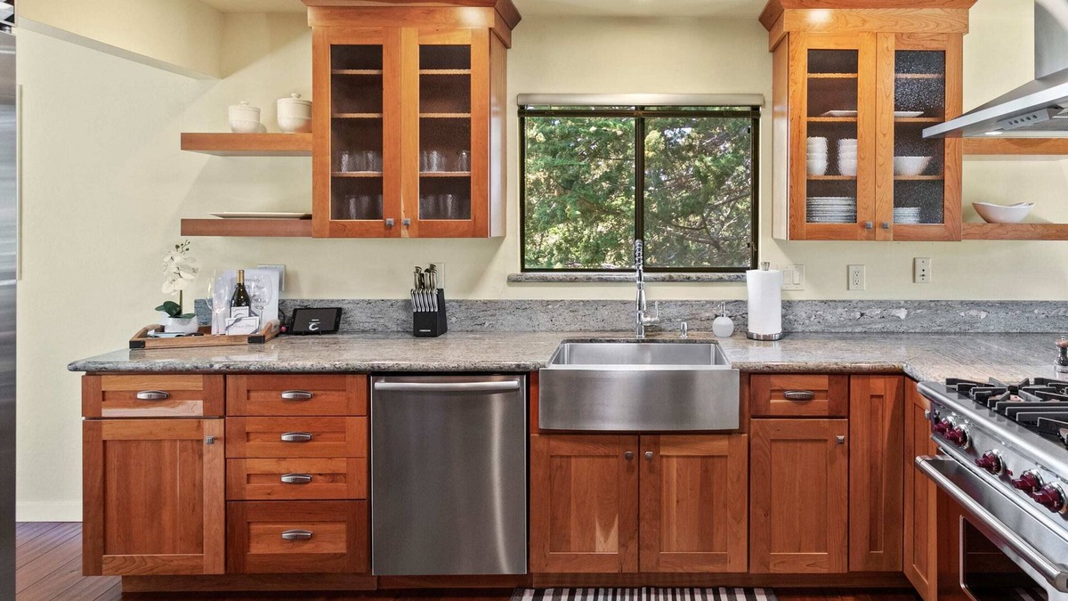 Hatton Fields House | Serenity: Beautiful 3 bed w/Hot Tub & Powerwall