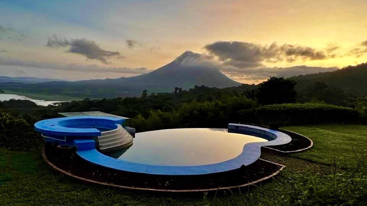 La Fortuna House | Serenity Home. Amazing house with Gorgeous panoramic views and Swimming pool.