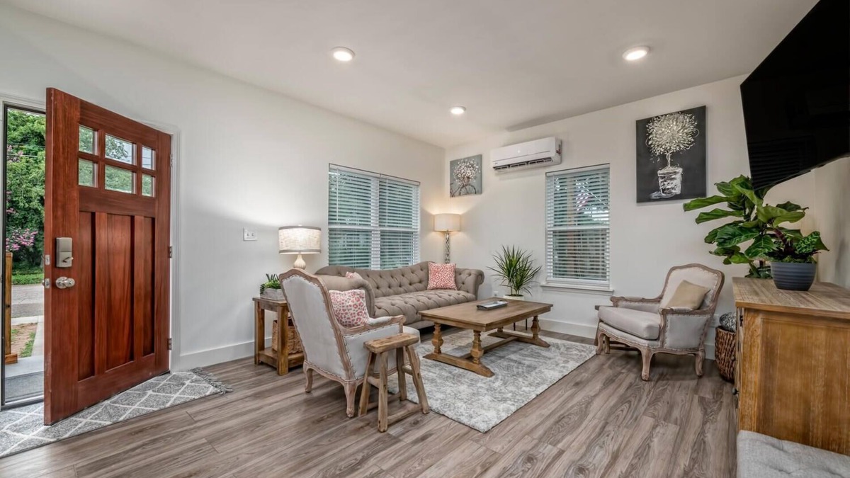 Brazos House | Serenity House-2 Ensuites Walk Silos Restaurants Baylor McLane w/Secure Parking