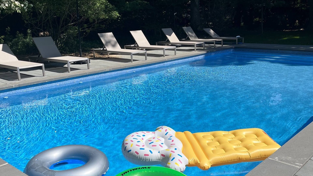 East Patchogue House | Serenity in beautiful Bellport/E.Patchogue.