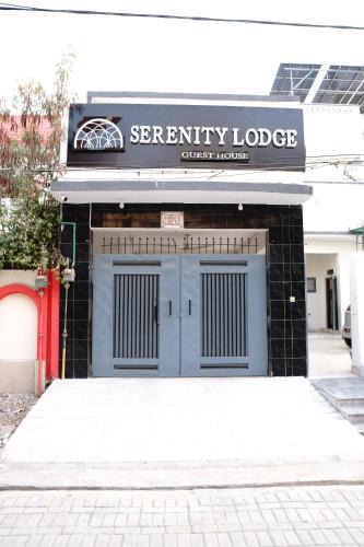 Sukkur Bed & Breakfast | Serenity Lodge Guest House