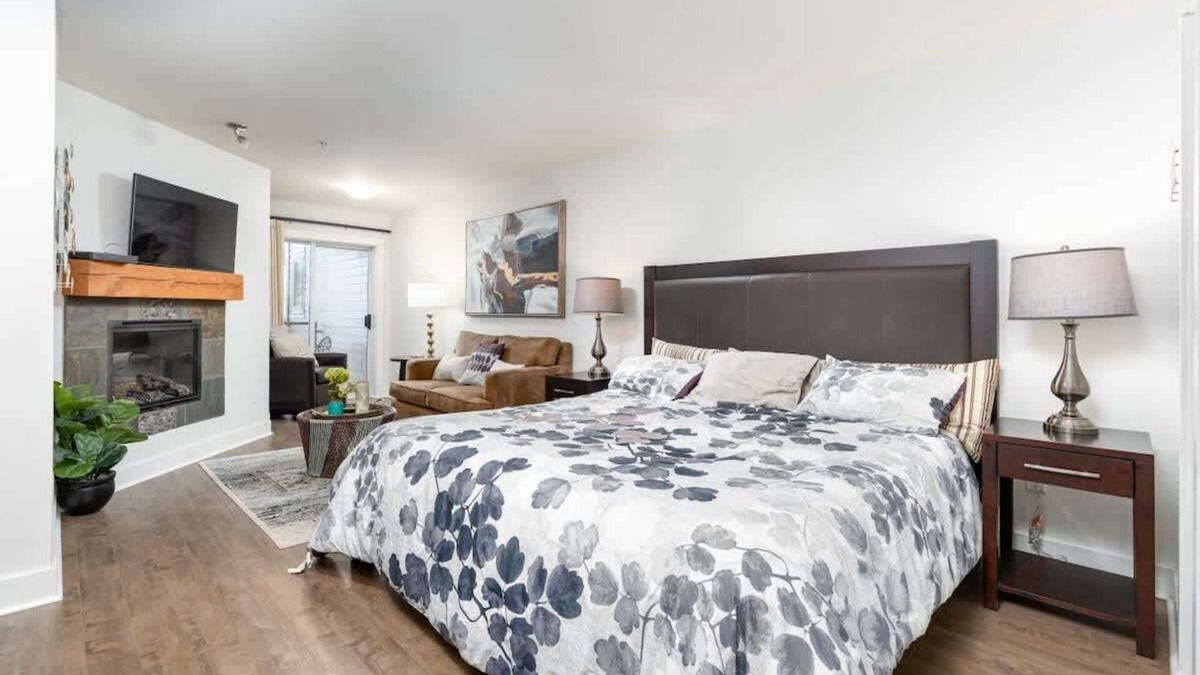 Regional District of Nanaimo Condo | Serenity on the Bay - Studio