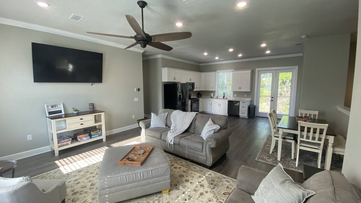 Mary Esther House | Serenity on the Water - Free Dock Access - Water Access - No Cleaning Fee