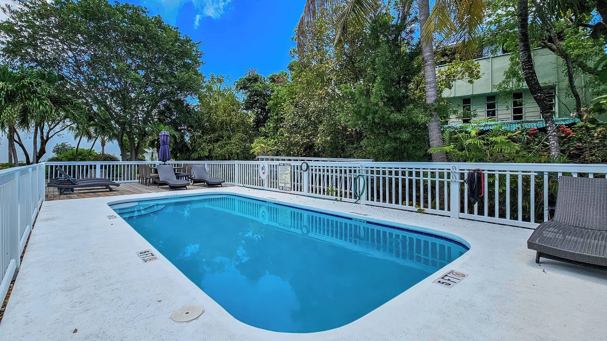 New Town House | Serenity Retreat- 2/2 townhouse with pool and dock