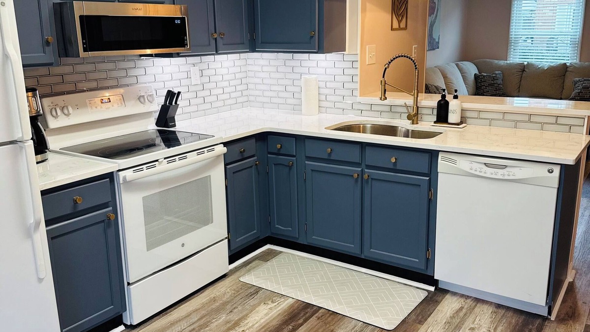 Crescent Beach House | Serenity Shores 2 br/2.5 ba/North Myrtle Beach/pet friendly/Free Wifi & Parking