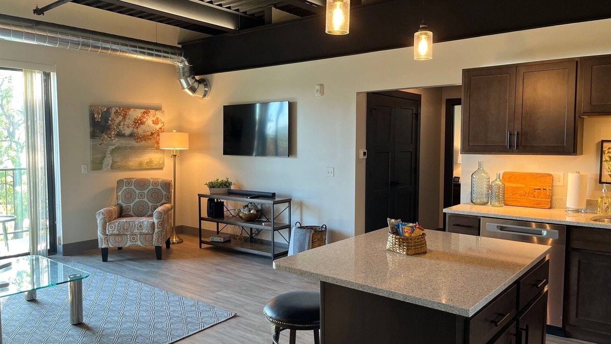 Stuart Apartment | Serenity Stay in Luxury