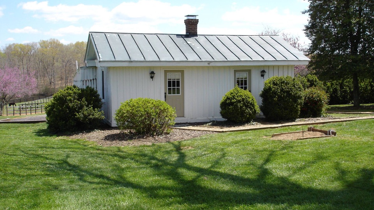 Gordonsville Cottage | Servants' Cottage on 600 Acre Working Horse/Cattle Estate