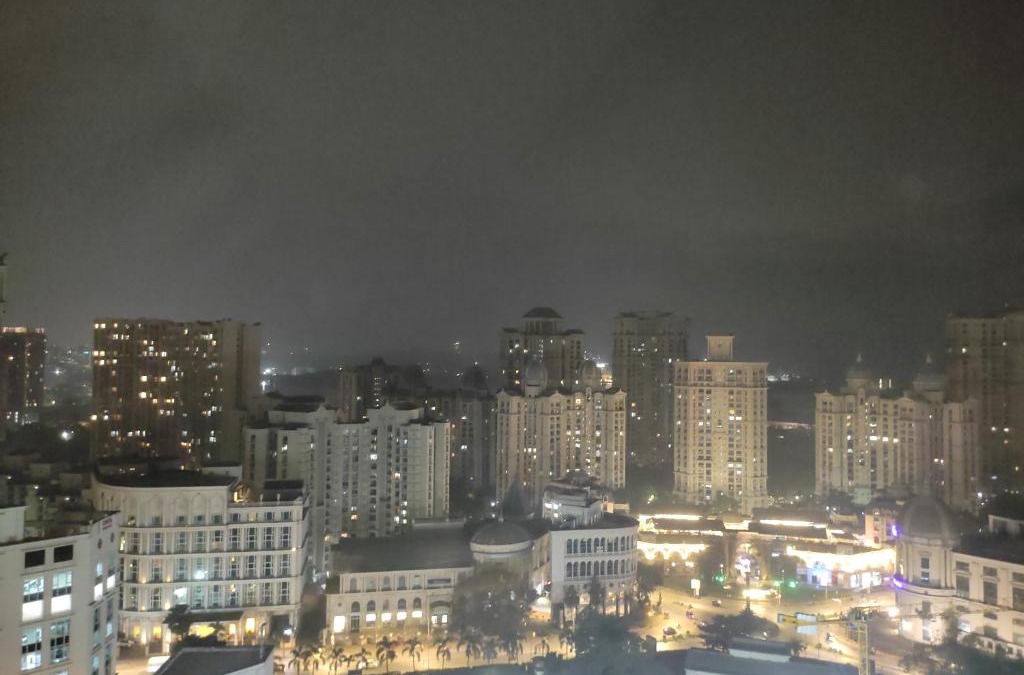 Hiranandani Gardens Apartment | Service apartment Powai