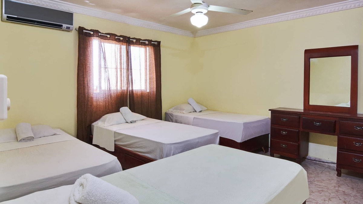 Corales del Sur Apartment | Serviced 4 bed 2 Bedroom-Apartment in Corales del Sur close to the Airport