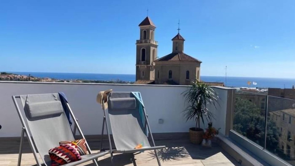 Vilassar de Dalt Apartment | Ses Voltes Boutique Home Sea and Sky