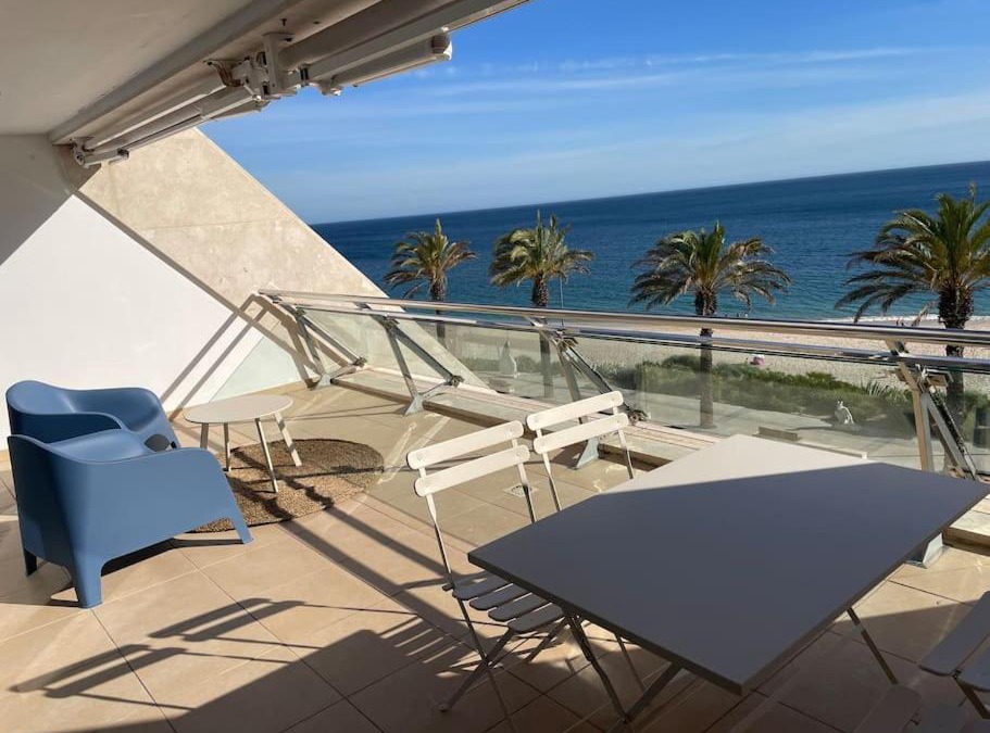 Santiago Apartment | Sesimbra Califórnia beach front