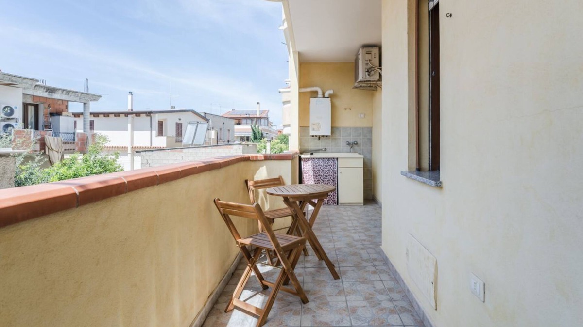 Sestu Apartment | Sestu Lovely Apt W/Balcony near Spiaggia Poetto!