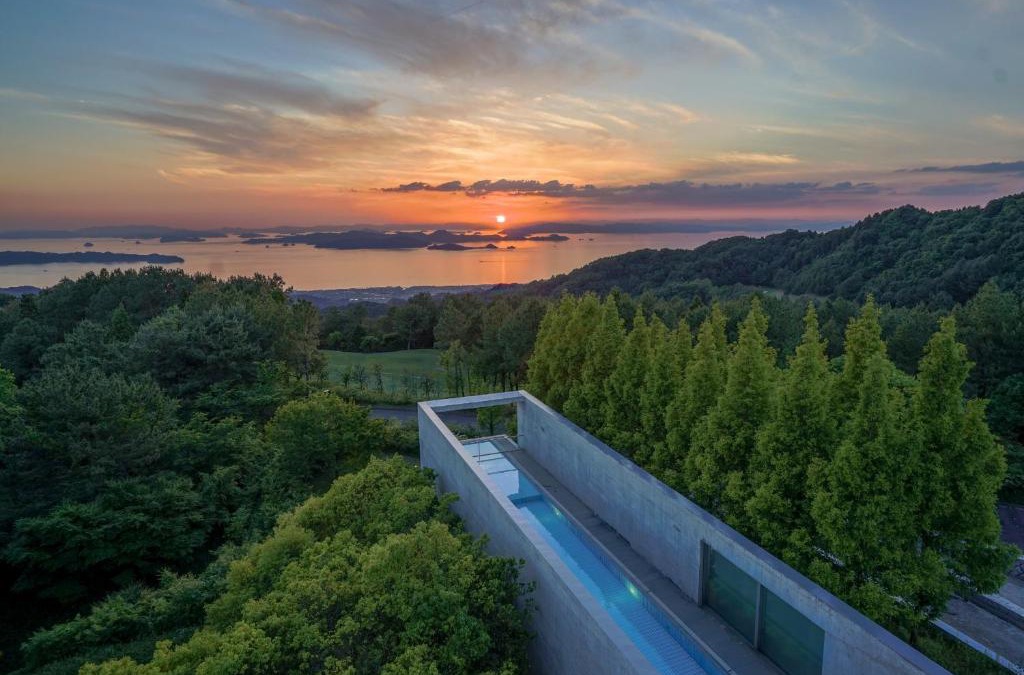 Matsuyama Hotel | SETOUCHI RETREAT by Onko Chishin
