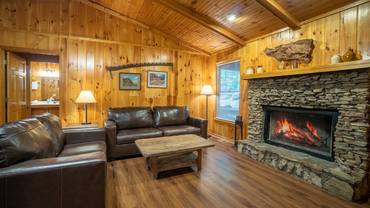 Sautee Nacoochee Cabin | Settin' on the Creek - 3rd Night Free! See Details Below.