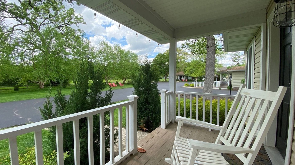 Lake Geneva Bed & Breakfast | Seven Oaks Bed & Breakfast