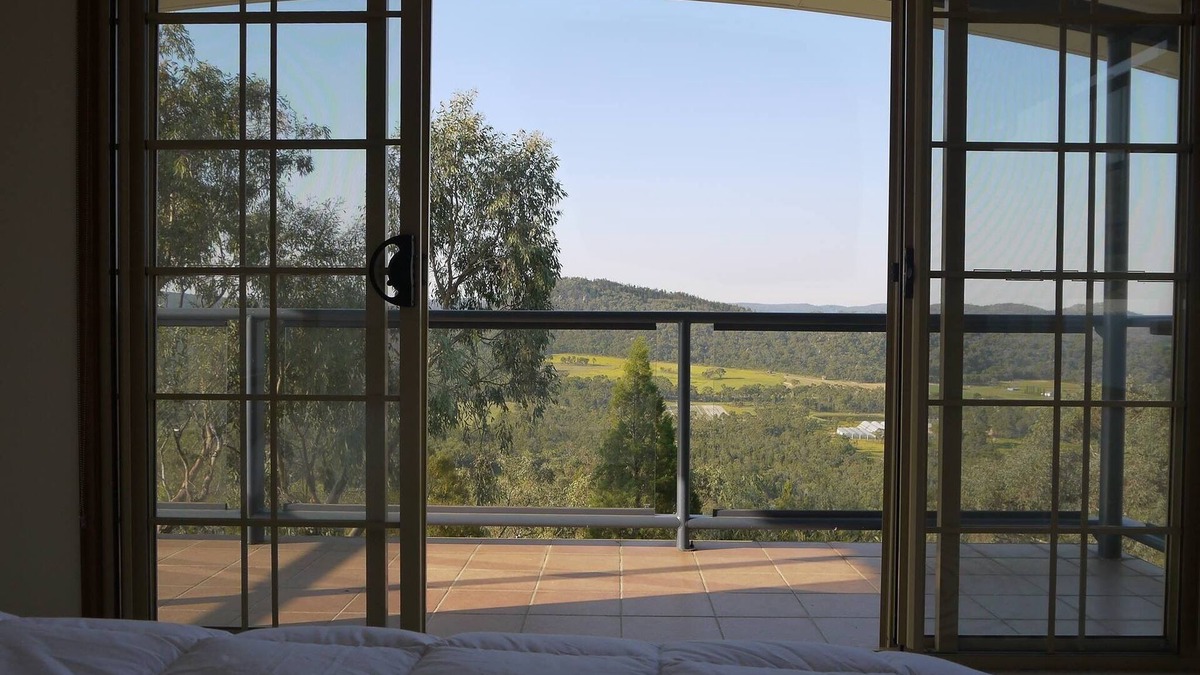 Somme House | Severnview Accommodation - 4 bed Luxury Accommodation on 100 acres in Ballandean
