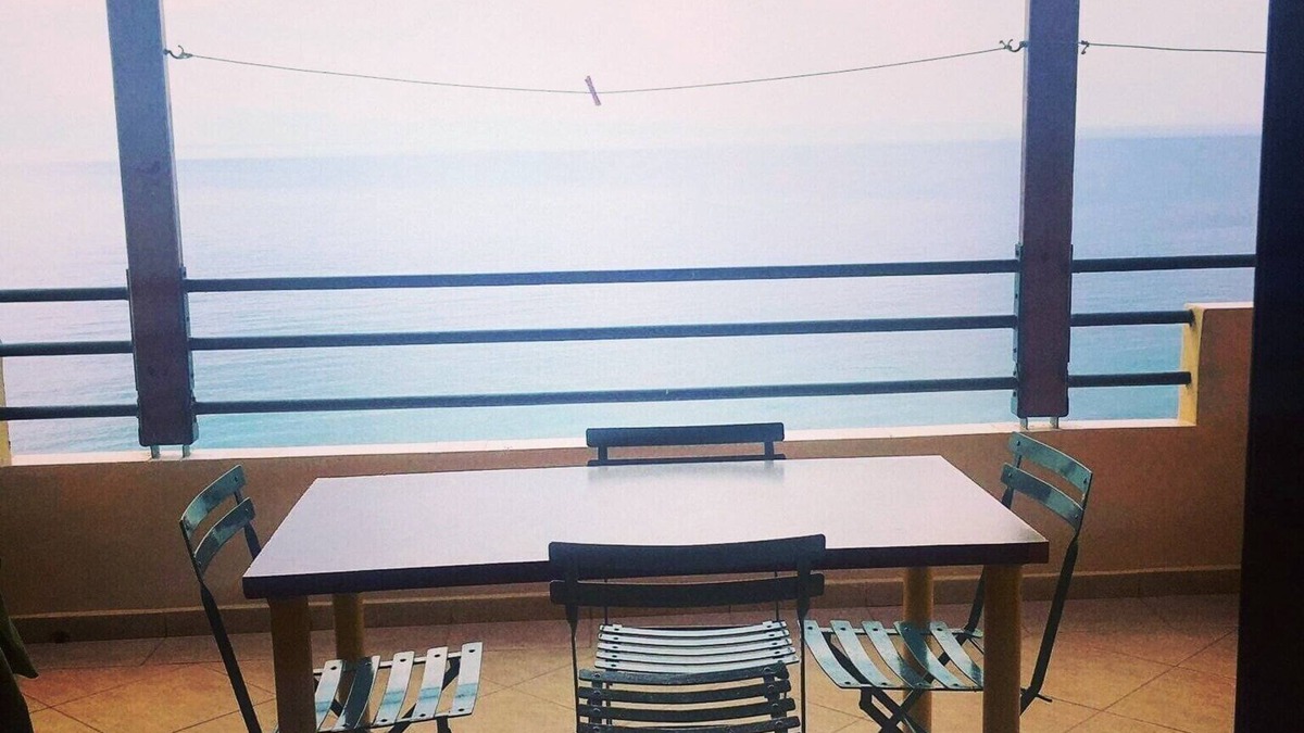 Qeparo Villa | Sevilia Rooms waiting for you!