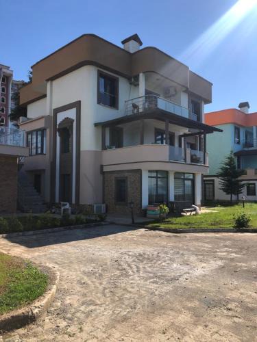 Yesilyali Villa | Seyran Seaside Apartments - 2-dublex