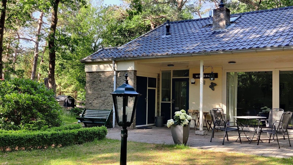 Norg House | Sfeervol boshuis met jacuzzi en veel privacy.